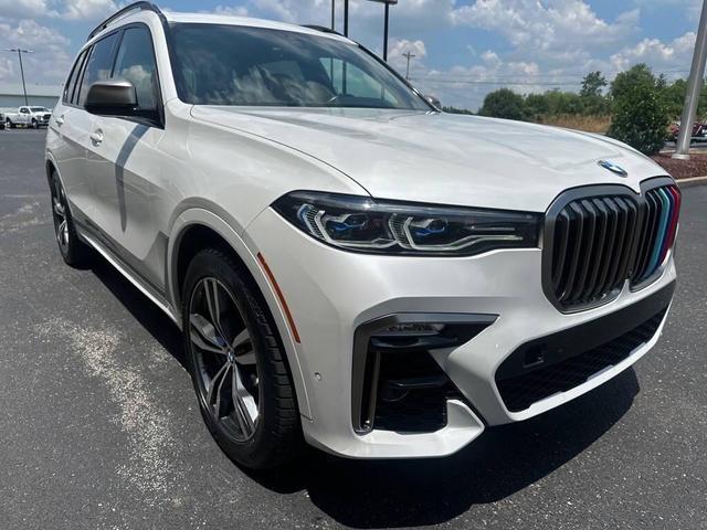 Photo of 2021 White BMW X7