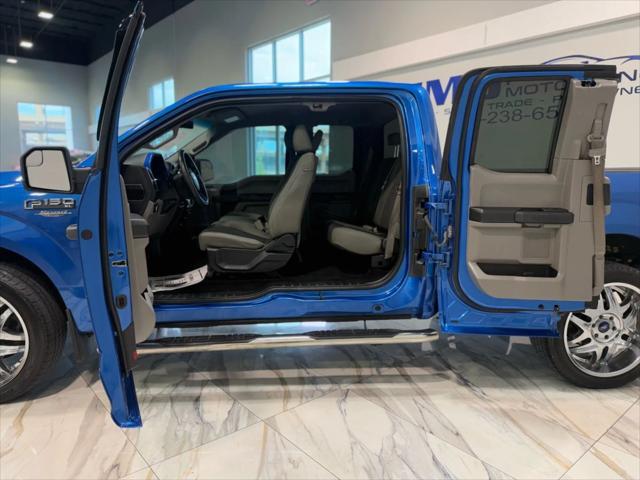 Photo of 2016 Blue Flame Metallic Ford F-150