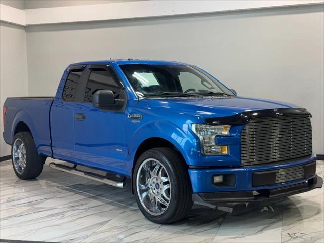 Photo of 2016 Blue Flame Metallic Ford F-150