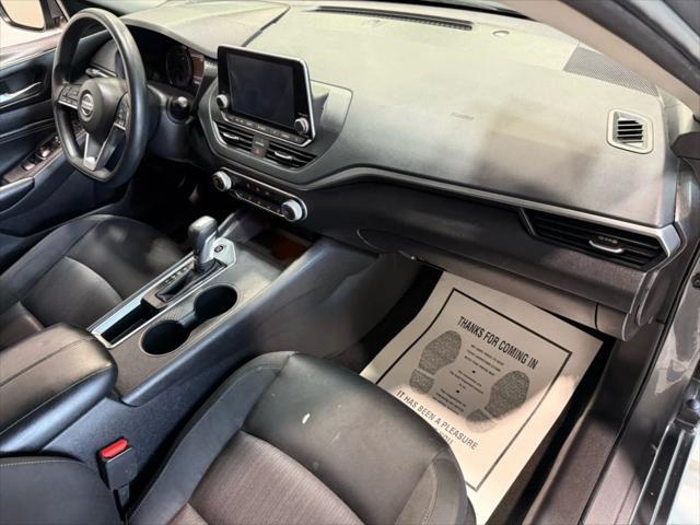 Photo of 2019 Gun Metallic Nissan Altima