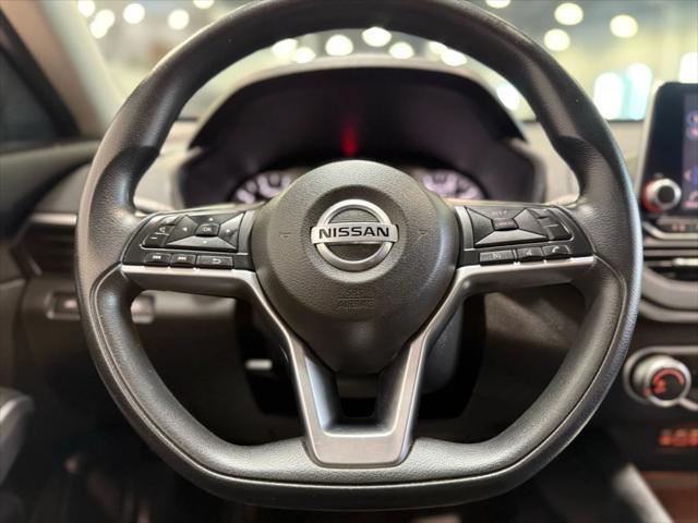 Photo of 2019 Gun Metallic Nissan Altima