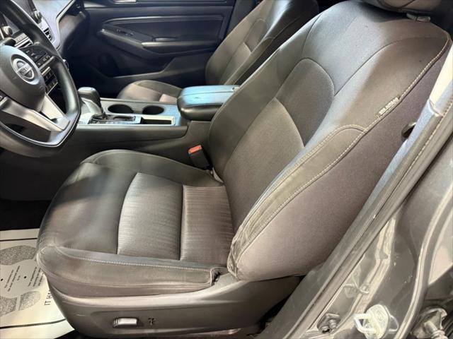 Photo of 2019 Gun Metallic Nissan Altima