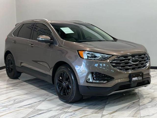 Photo of 2019 Stone Gray Metallic Ford Edge
