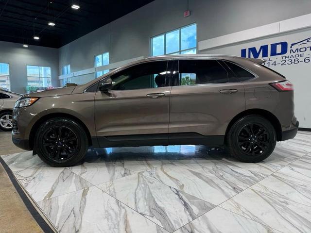 Photo of 2019 Stone Gray Metallic Ford Edge
