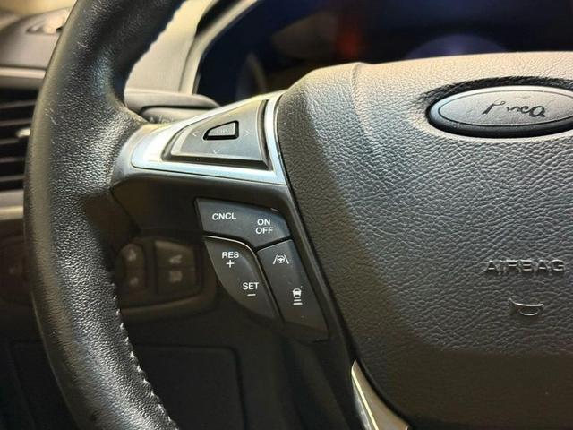 Photo of 2019 Stone Gray Metallic Ford Edge