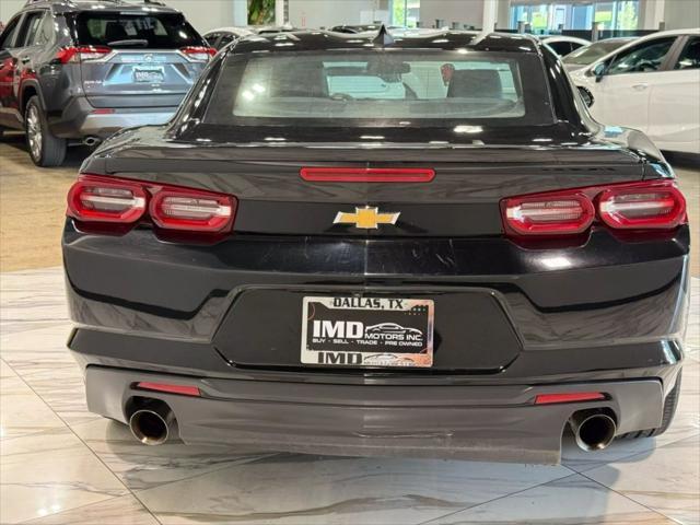 Photo of 2022 Black Chevrolet Camaro