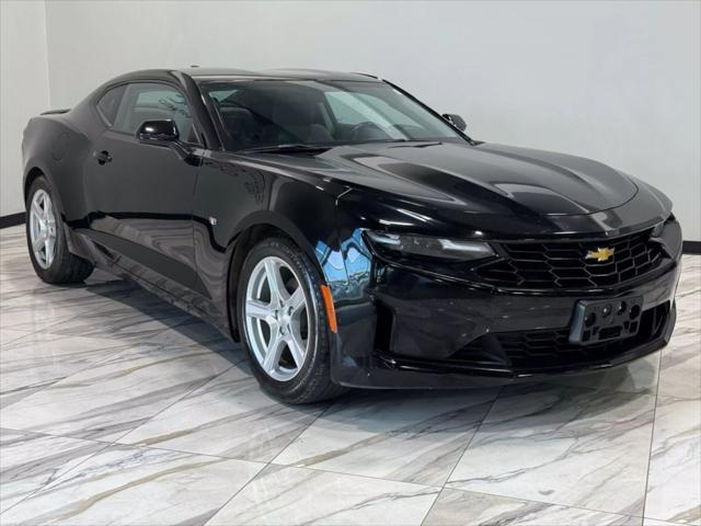 Photo of 2022 Black Chevrolet Camaro