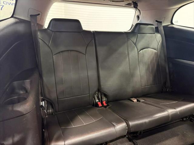 Photo of 2015 Black Granite Metallic Chevrolet Traverse