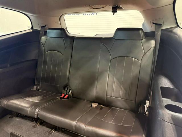Photo of 2015 Black Granite Metallic Chevrolet Traverse