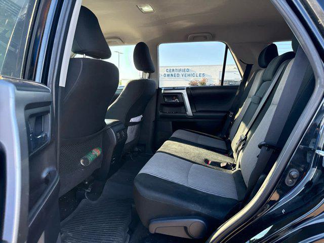 Photo of 2017 Midnight Black Metallic Toyota 4Runner