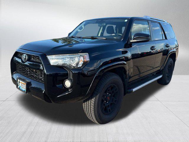 Photo of 2017 Midnight Black Metallic Toyota 4Runner