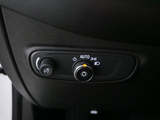 Photo of 2022 Summit White Chevrolet Equinox