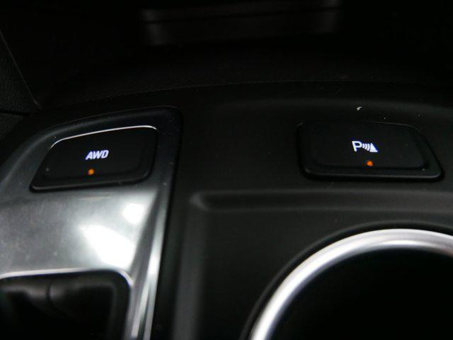 Photo of 2022 Summit White Chevrolet Equinox