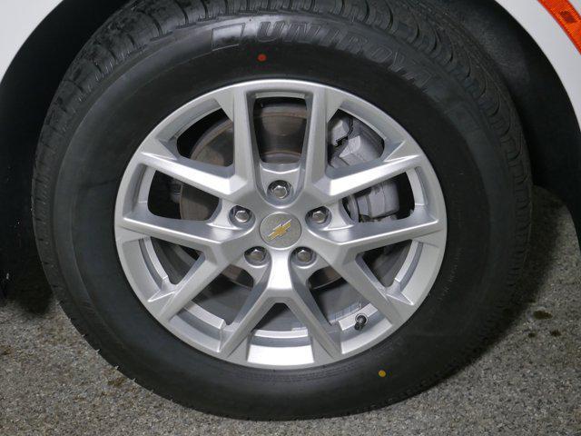 Photo of 2022 Summit White Chevrolet Equinox