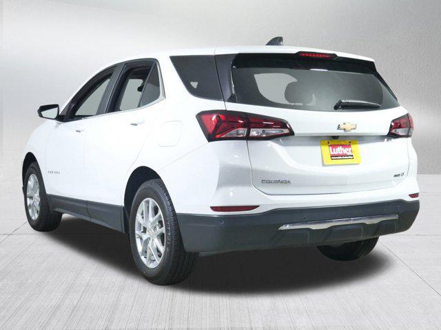 Photo of 2022 Summit White Chevrolet Equinox
