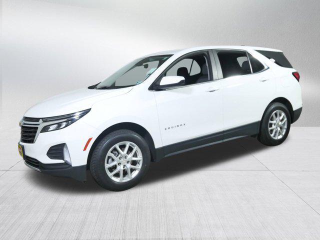 Photo of 2022 Summit White Chevrolet Equinox