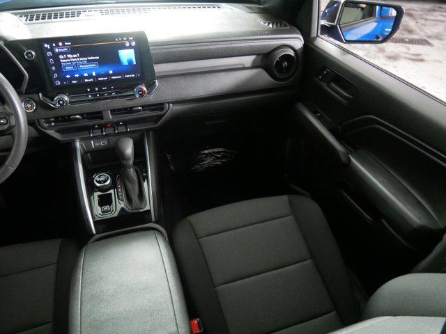 Photo of 2023 Glacier Blue Metallic Chevrolet Colorado