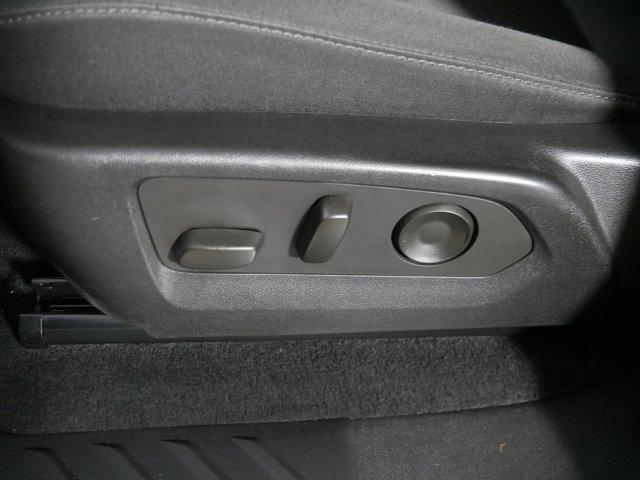 Photo of 2023 Glacier Blue Metallic Chevrolet Colorado