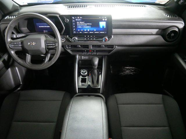 Photo of 2023 Glacier Blue Metallic Chevrolet Colorado