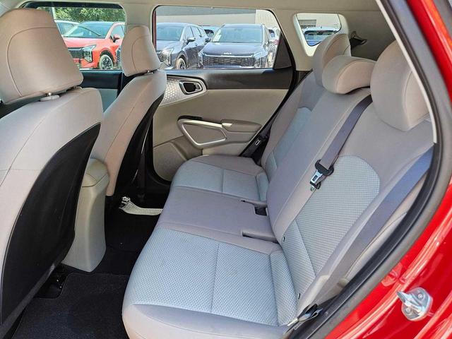 Photo of 2022 Mars Orange Kia Soul