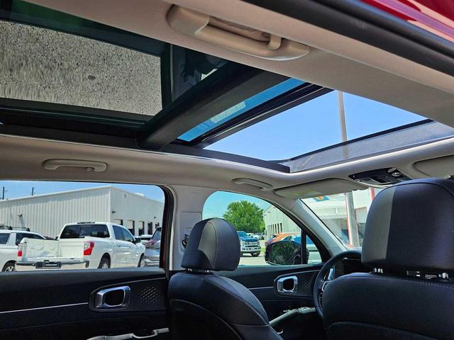 Photo of 2023 Passion Red Kia Sorento