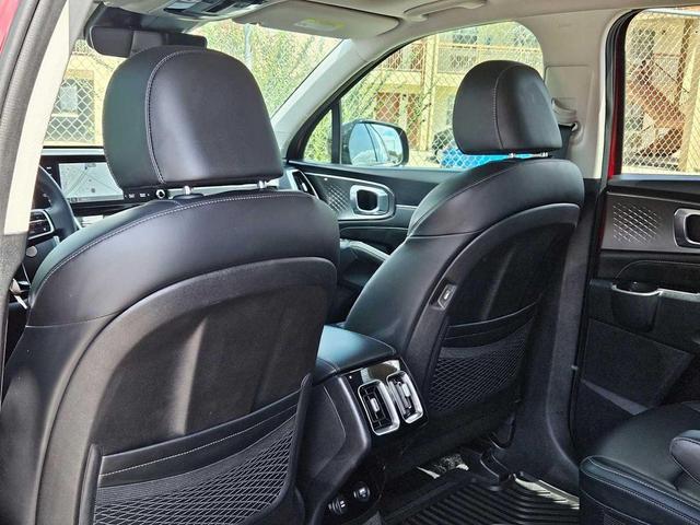 Photo of 2023 Passion Red Kia Sorento