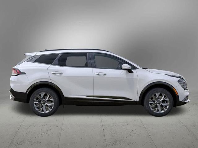 Photo of 2025 White Kia Sportage Hybrid