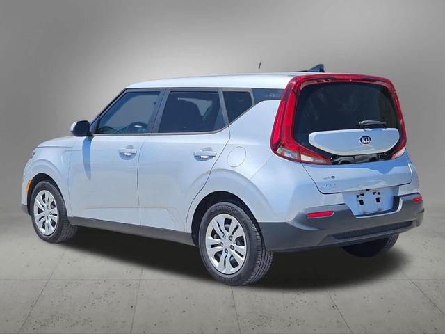 Photo of 2021 Sparkling Silver Kia Soul