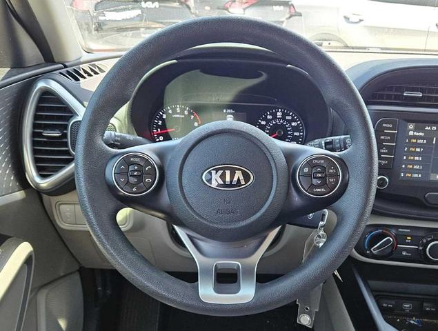 Photo of 2021 Sparkling Silver Kia Soul