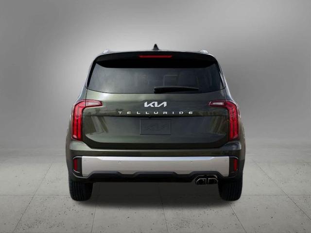 Photo of 2025 Green Kia Telluride