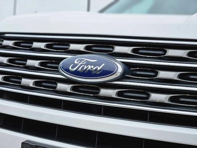 Photo of 2016 Oxford White Ford Explorer