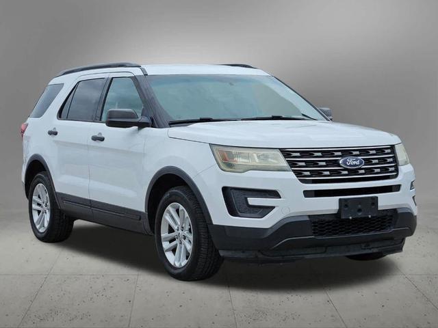 Photo of 2016 Oxford White Ford Explorer