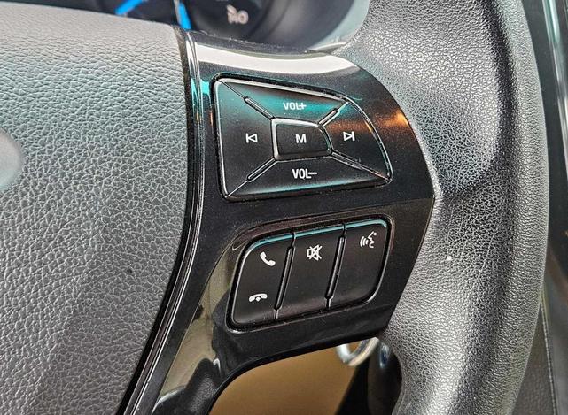 Photo of 2016 Oxford White Ford Explorer