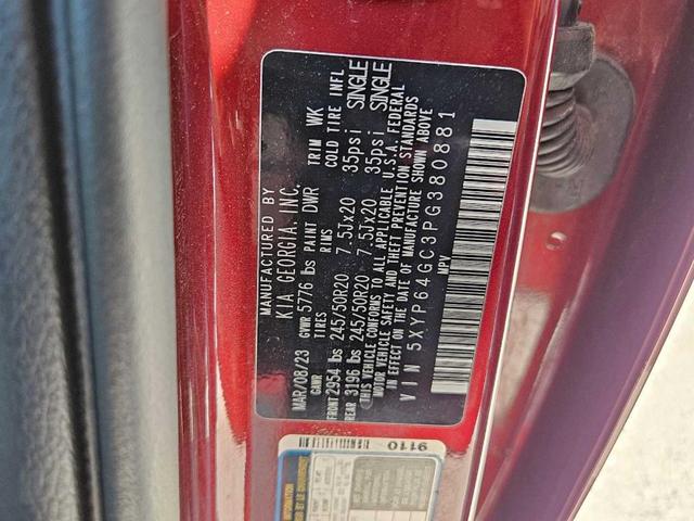 Photo of 2023 Red Kia Telluride
