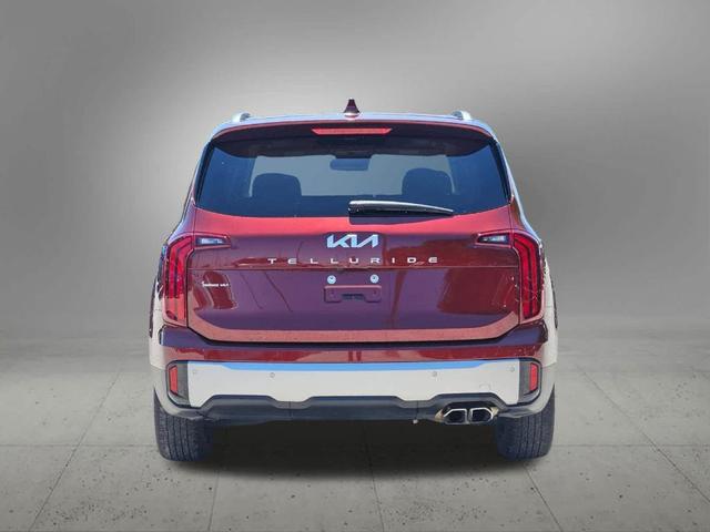 Photo of 2023 Red Kia Telluride