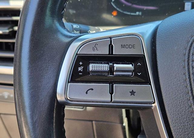 Photo of 2023 Red Kia Telluride