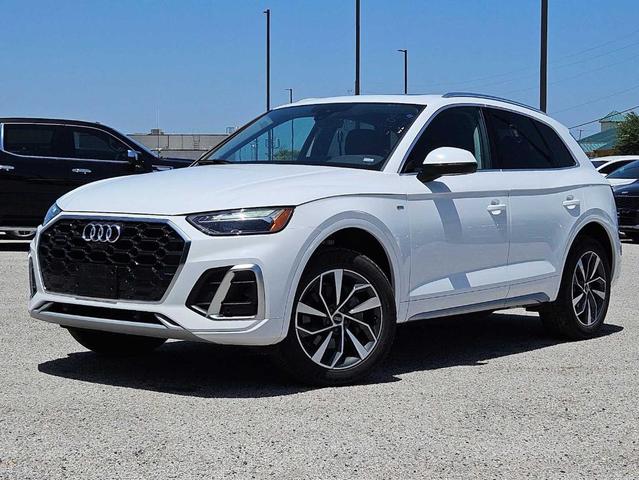 Photo of 2024 Arkona White Audi Q5