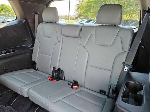 Photo of 2023 Ebony Black Kia Telluride