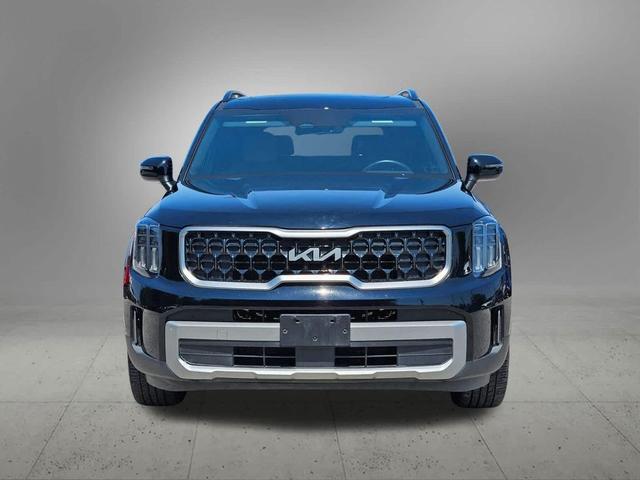 Photo of 2023 Ebony Black Kia Telluride