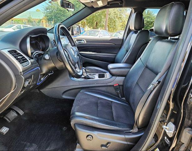 Photo of 2021 Diamond Black Jeep Grand Cherokee