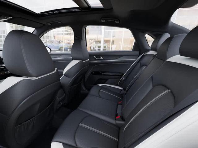Photo of 2026  Kia K5