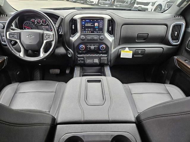Photo of 2021 Black Chevrolet Silverado 1500