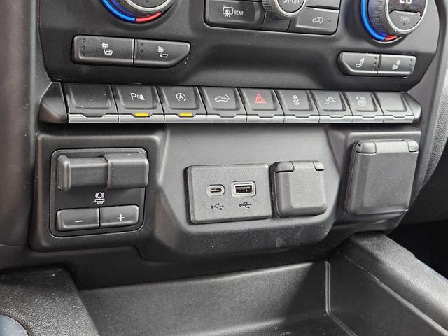 Photo of 2021 Black Chevrolet Silverado 1500