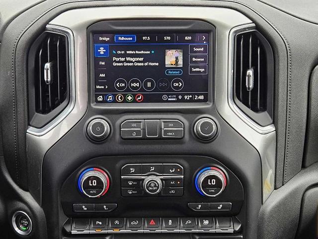 Photo of 2021 Black Chevrolet Silverado 1500