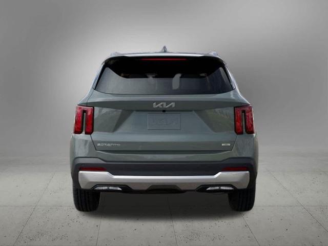 Photo of 2025 Green Kia Sorento Hybrid