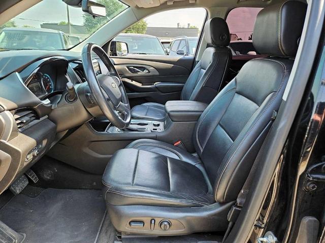 Photo of 2018 Mosaic Black Metallic Chevrolet Traverse