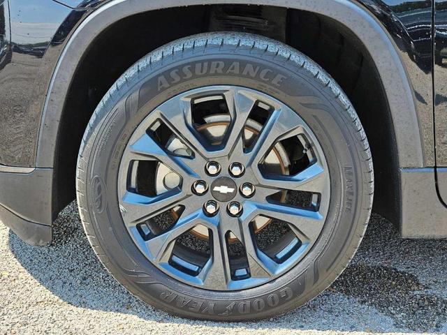 Photo of 2018 Mosaic Black Metallic Chevrolet Traverse