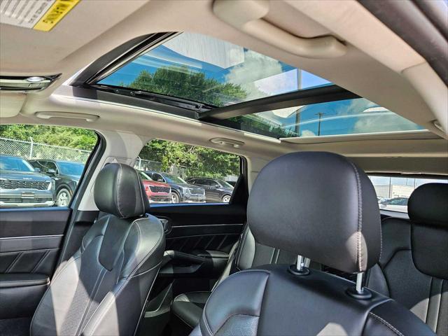 Photo of 2023 Everlasting Silver Kia Sorento