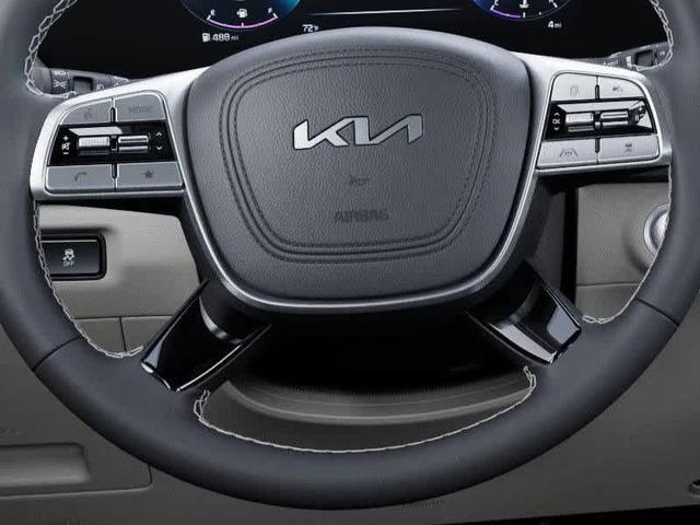 Photo of 2025 Gray Kia Telluride