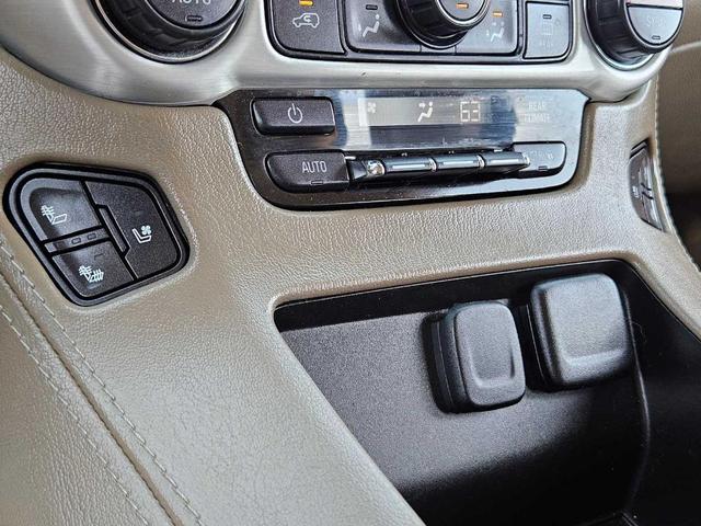 Photo of 2020 Quicksilver Metallic GMC Yukon